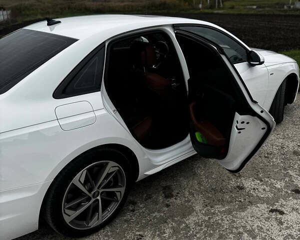 Белый Ауди А4, объемом двигателя 1.98 л и пробегом 67 тыс. км за 33000 $, фото 4 на Automoto.ua