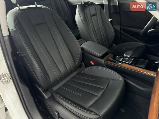 Белый Ауди А4, объемом двигателя 2 л и пробегом 16 тыс. км за 28999 $, фото 54 на Automoto.ua