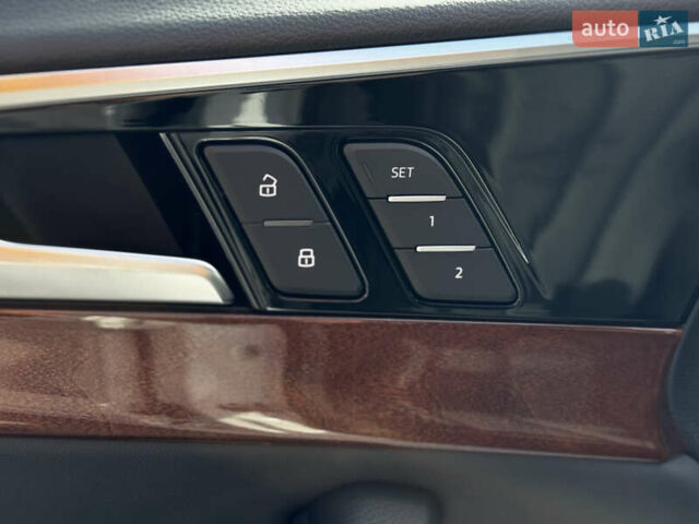 Белый Ауди А4, объемом двигателя 2 л и пробегом 16 тыс. км за 28999 $, фото 20 на Automoto.ua