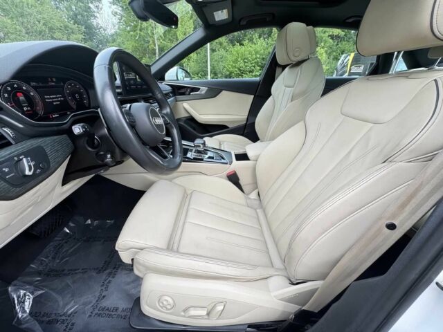 Белый Ауди А4, объемом двигателя 2 л и пробегом 29 тыс. км за 15000 $, фото 6 на Automoto.ua