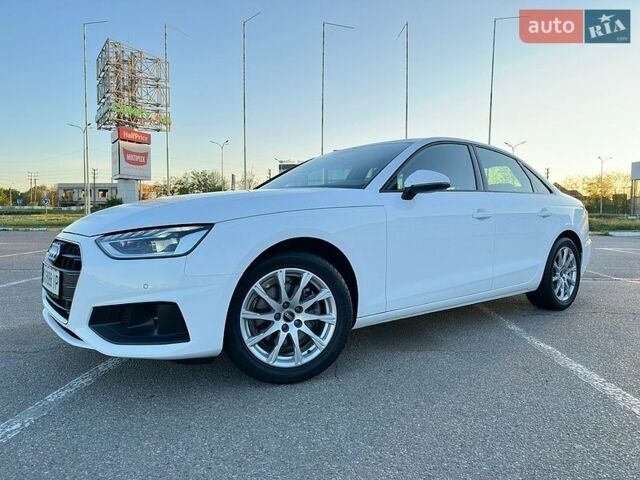 Белый Ауди А4, объемом двигателя 1.97 л и пробегом 24 тыс. км за 34000 $, фото 31 на Automoto.ua