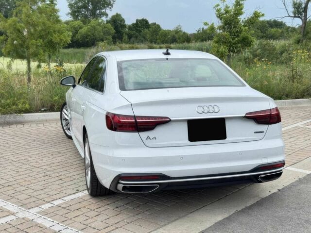 Белый Ауди А4, объемом двигателя 2 л и пробегом 29 тыс. км за 15000 $, фото 3 на Automoto.ua