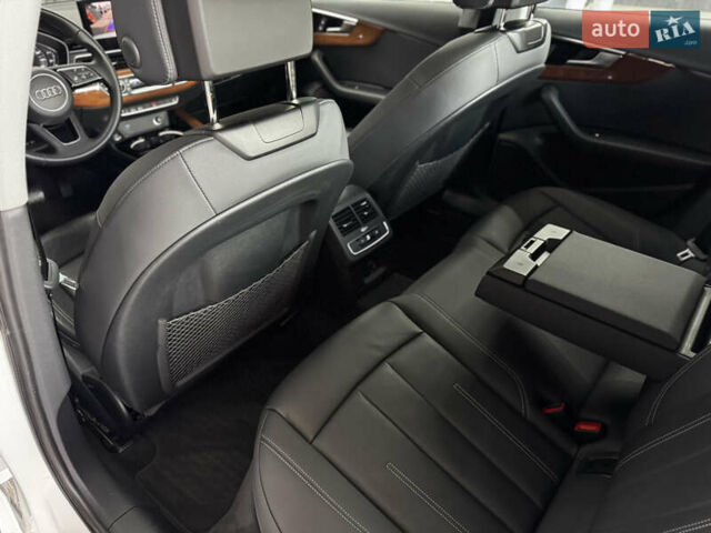 Белый Ауди А4, объемом двигателя 2 л и пробегом 16 тыс. км за 28999 $, фото 39 на Automoto.ua