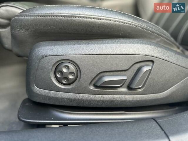 Білий Ауді А4, об'ємом двигуна 2 л та пробігом 47 тис. км за 30990 $, фото 20 на Automoto.ua