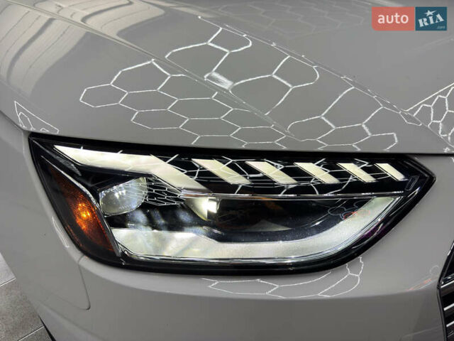 Белый Ауди А4, объемом двигателя 2 л и пробегом 16 тыс. км за 28999 $, фото 12 на Automoto.ua