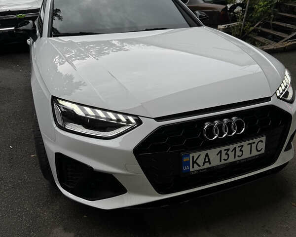Білий Ауді А4, об'ємом двигуна 1.98 л та пробігом 62 тис. км за 33000 $, фото 2 на Automoto.ua