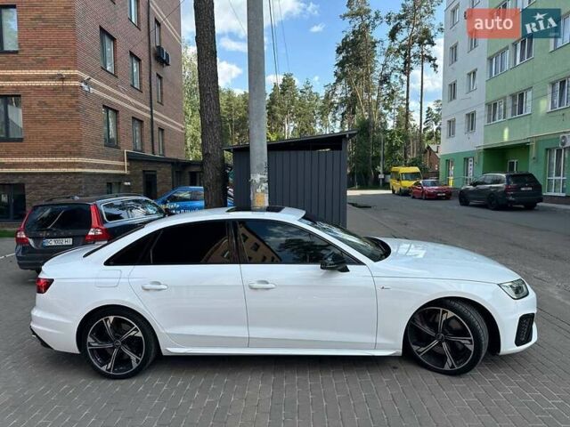 Белый Ауди А4, объемом двигателя 1.98 л и пробегом 32 тыс. км за 30900 $, фото 18 на Automoto.ua