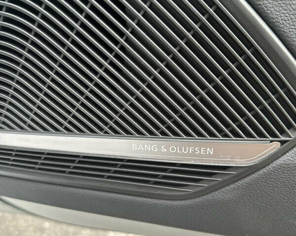 Білий Ауді А4, об'ємом двигуна 1.98 л та пробігом 32 тис. км за 31999 $, фото 18 на Automoto.ua