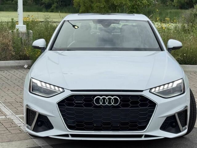 Белый Ауди А4, объемом двигателя 2 л и пробегом 29 тыс. км за 15000 $, фото 1 на Automoto.ua