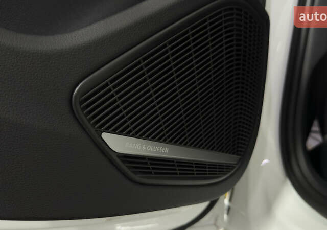 Білий Ауді А4, об'ємом двигуна 1.98 л та пробігом 62 тис. км за 33000 $, фото 15 на Automoto.ua