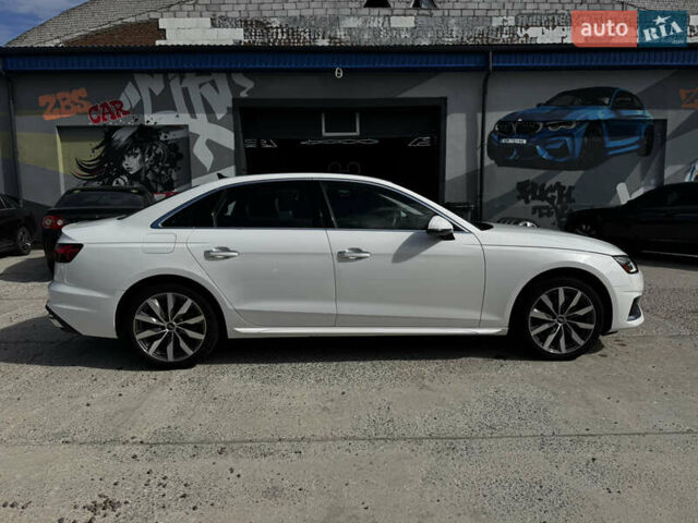 Белый Ауди А4, объемом двигателя 2 л и пробегом 16 тыс. км за 28999 $, фото 4 на Automoto.ua