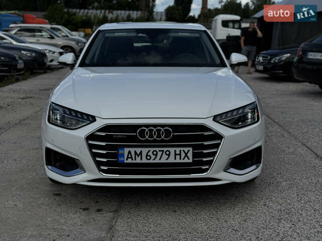 Белый Ауди А4, объемом двигателя 2 л и пробегом 16 тыс. км за 28999 $, фото 6 на Automoto.ua