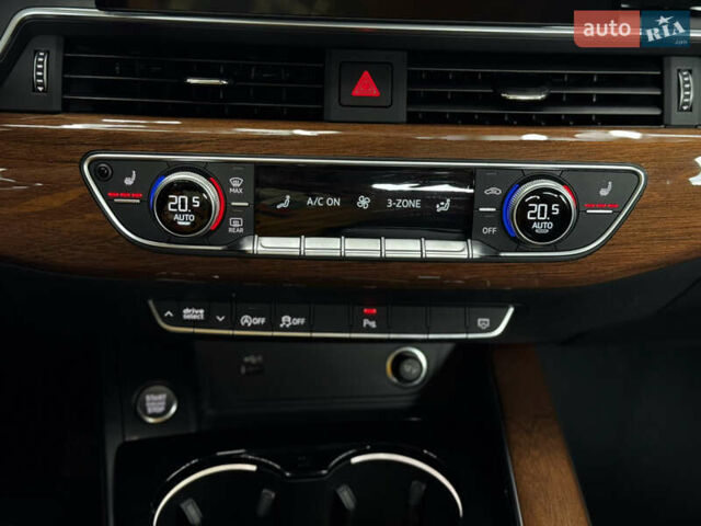 Белый Ауди А4, объемом двигателя 2 л и пробегом 16 тыс. км за 28999 $, фото 32 на Automoto.ua