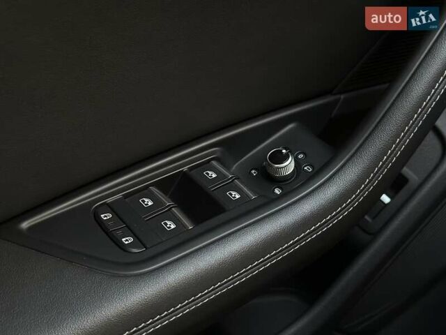 Білий Ауді А4, об'ємом двигуна 2 л та пробігом 47 тис. км за 30990 $, фото 16 на Automoto.ua