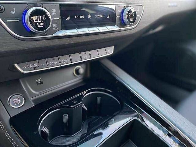 Білий Ауді А4, об'ємом двигуна 2 л та пробігом 77 тис. км за 22500 $, фото 17 на Automoto.ua