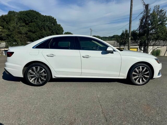 Белый Ауди А4, объемом двигателя 2 л и пробегом 20 тыс. км за 17000 $, фото 7 на Automoto.ua