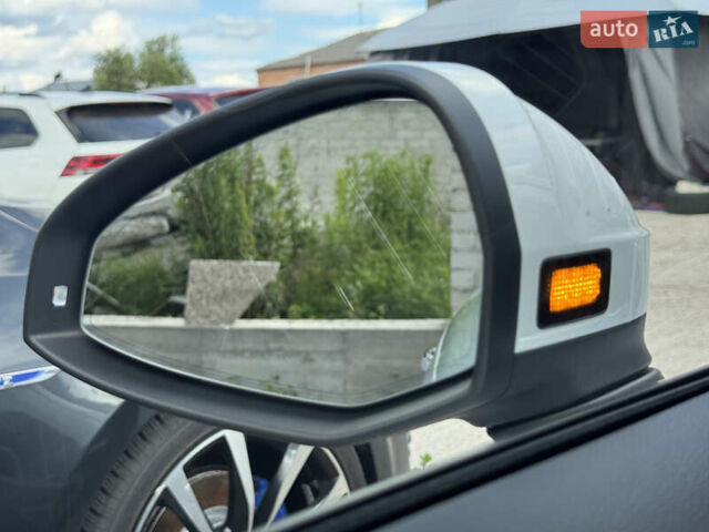 Белый Ауди А4, объемом двигателя 2 л и пробегом 16 тыс. км за 28999 $, фото 62 на Automoto.ua