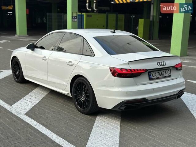 Білий Ауді А4, об'ємом двигуна 2 л та пробігом 47 тис. км за 30990 $, фото 6 на Automoto.ua