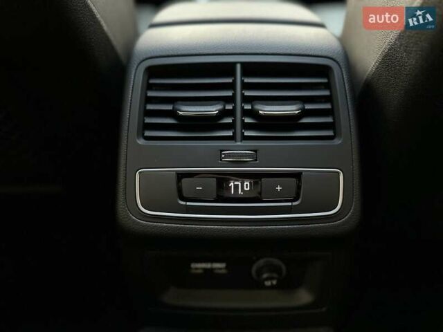 Білий Ауді А4, об'ємом двигуна 2 л та пробігом 47 тис. км за 30990 $, фото 41 на Automoto.ua