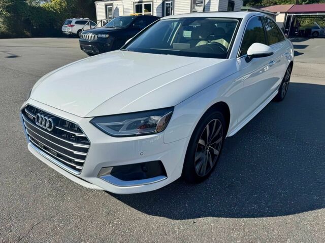 Белый Ауди А4, объемом двигателя 2 л и пробегом 20 тыс. км за 17000 $, фото 2 на Automoto.ua