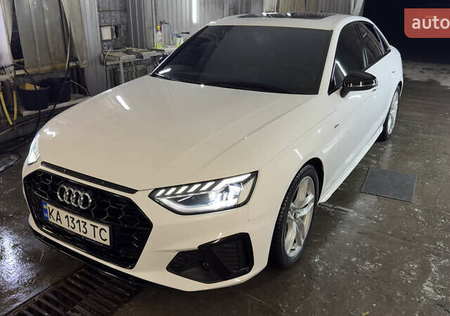Білий Ауді А4, об'ємом двигуна 1.98 л та пробігом 62 тис. км за 33000 $, фото 6 на Automoto.ua
