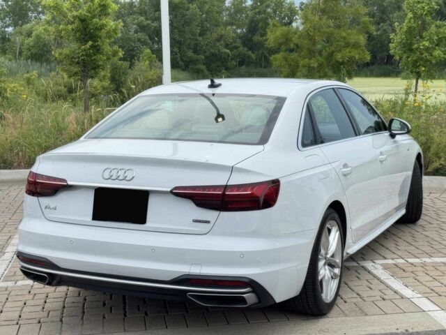 Белый Ауди А4, объемом двигателя 2 л и пробегом 29 тыс. км за 15000 $, фото 2 на Automoto.ua