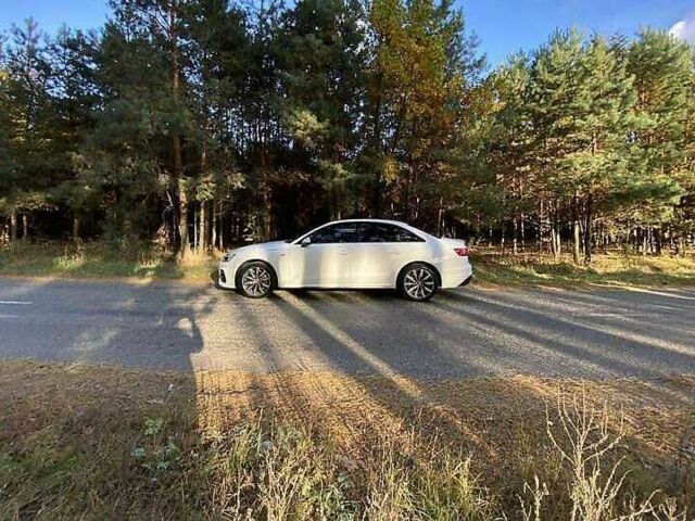 Білий Ауді А4, об'ємом двигуна 2 л та пробігом 77 тис. км за 22500 $, фото 10 на Automoto.ua