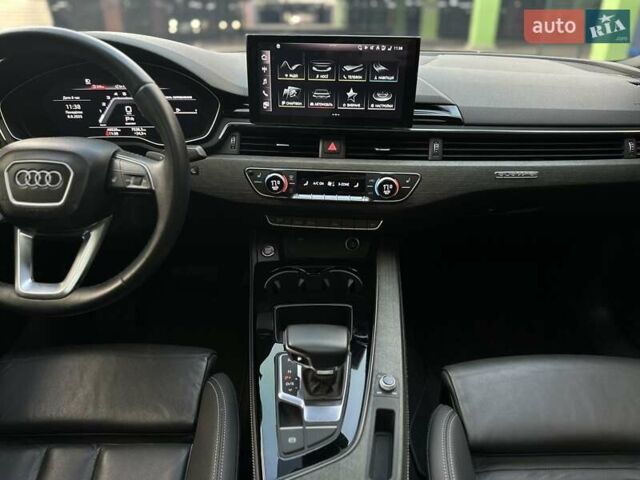 Білий Ауді А4, об'ємом двигуна 2 л та пробігом 47 тис. км за 30990 $, фото 28 на Automoto.ua