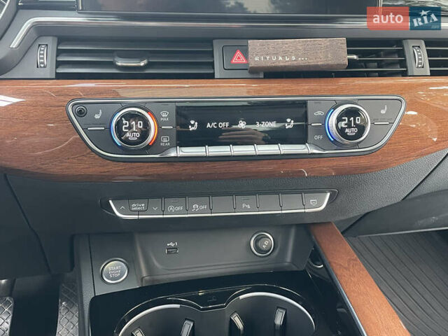 Білий Ауді А4, об'ємом двигуна 1.98 л та пробігом 22 тис. км за 27950 $, фото 33 на Automoto.ua