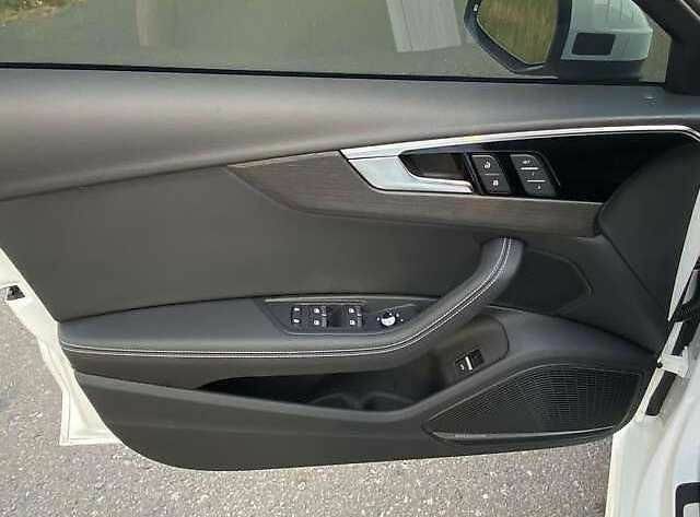 Білий Ауді А4, об'ємом двигуна 2 л та пробігом 77 тис. км за 22500 $, фото 22 на Automoto.ua