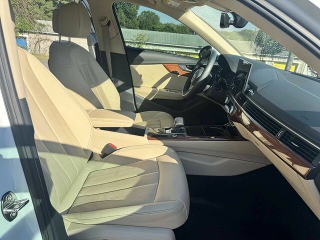 Белый Ауди А4, объемом двигателя 2 л и пробегом 20 тыс. км за 17000 $, фото 11 на Automoto.ua