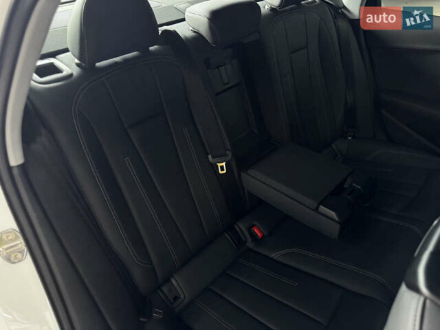 Белый Ауди А4, объемом двигателя 2 л и пробегом 16 тыс. км за 28999 $, фото 49 на Automoto.ua