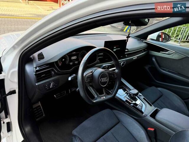 Белый Ауди А4, объемом двигателя 2 л и пробегом 47 тыс. км за 40900 $, фото 14 на Automoto.ua