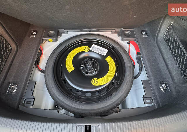 Белый Ауди А4, объемом двигателя 1.98 л и пробегом 15 тыс. км за 35500 $, фото 21 на Automoto.ua