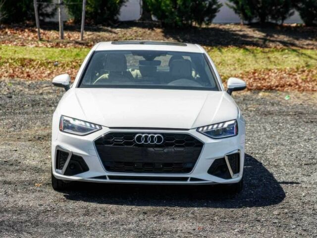 Белый Ауди А4, объемом двигателя 2 л и пробегом 10 тыс. км за 12000 $, фото 1 на Automoto.ua