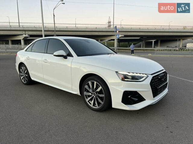 Белый Ауди А4, объемом двигателя 1.98 л и пробегом 34 тыс. км за 29900 $, фото 2 на Automoto.ua