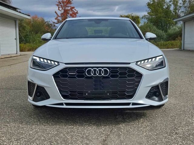 Белый Ауди А4, объемом двигателя 2 л и пробегом 20 тыс. км за 27900 $, фото 1 на Automoto.ua