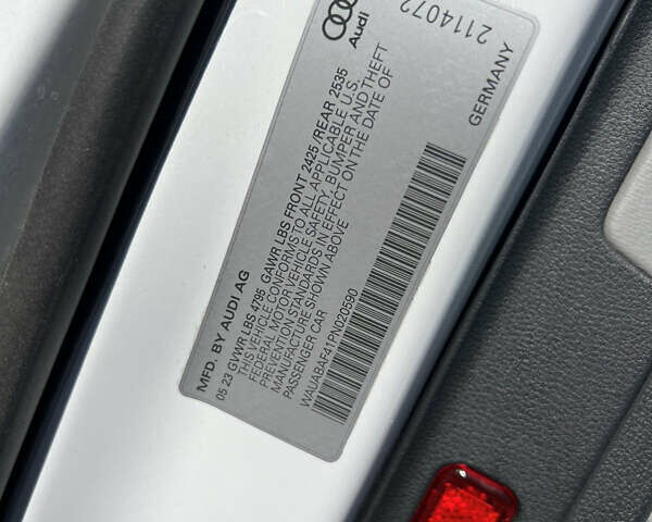 Белый Ауди А4, объемом двигателя 2 л и пробегом 45 тыс. км за 19300 $, фото 5 на Automoto.ua