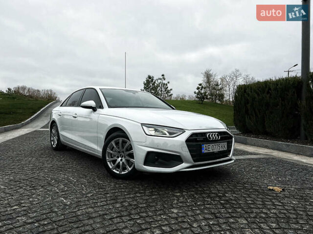 Белый Ауди А4, объемом двигателя 1.97 л и пробегом 2 тыс. км за 38999 $, фото 5 на Automoto.ua