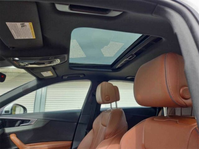 Белый Ауди А4, объемом двигателя 2 л и пробегом 20 тыс. км за 27900 $, фото 8 на Automoto.ua