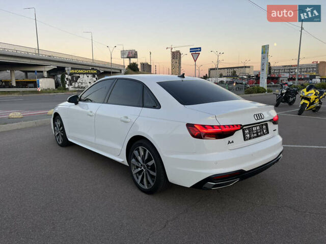Белый Ауди А4, объемом двигателя 1.98 л и пробегом 34 тыс. км за 29900 $, фото 5 на Automoto.ua