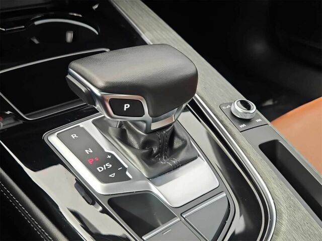 Белый Ауди А4, объемом двигателя 2 л и пробегом 20 тыс. км за 27900 $, фото 9 на Automoto.ua