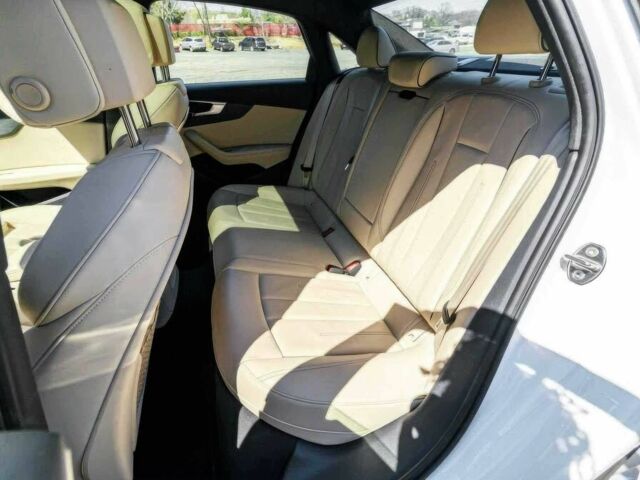 Белый Ауди А4, объемом двигателя 2 л и пробегом 10 тыс. км за 12000 $, фото 14 на Automoto.ua