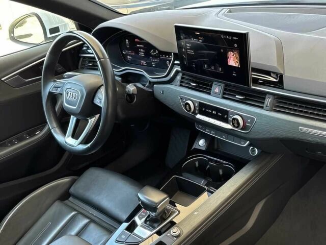 Белый Ауди А4, объемом двигателя 2 л и пробегом 22 тыс. км за 15000 $, фото 9 на Automoto.ua