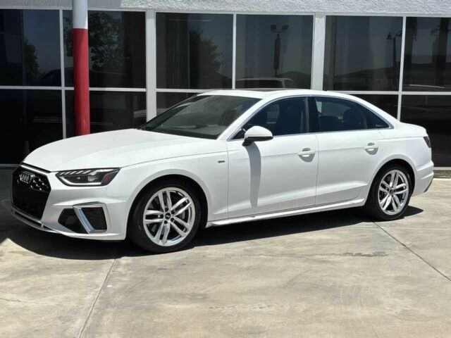 Белый Ауди А4, объемом двигателя 2 л и пробегом 22 тыс. км за 15000 $, фото 2 на Automoto.ua