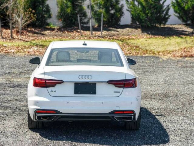 Белый Ауди А4, объемом двигателя 2 л и пробегом 10 тыс. км за 12000 $, фото 6 на Automoto.ua