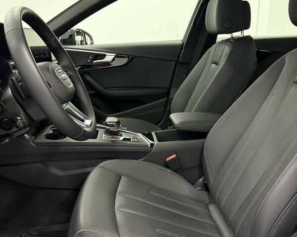 Белый Ауди А4, объемом двигателя 1.98 л и пробегом 12 тыс. км за 28990 $, фото 19 на Automoto.ua