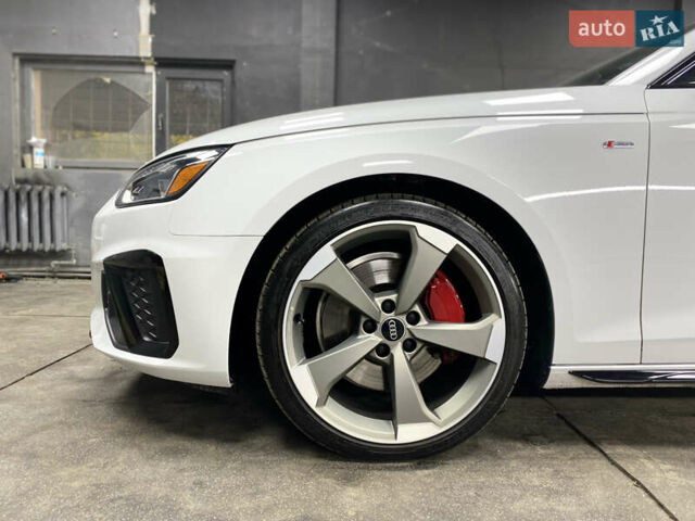 Белый Ауди А4, объемом двигателя 1.98 л и пробегом 16 тыс. км за 37900 $, фото 13 на Automoto.ua