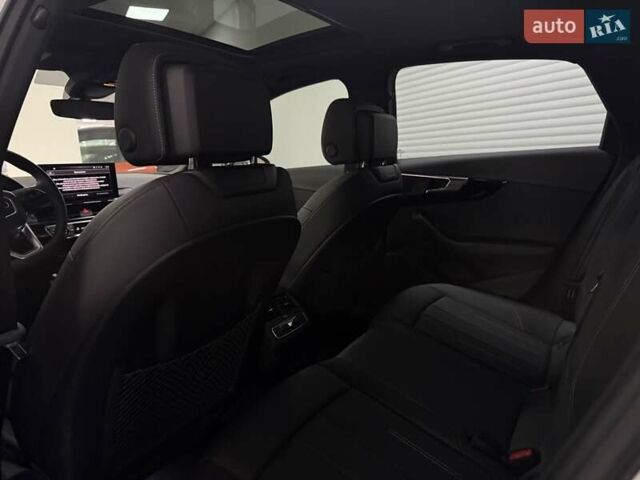 Белый Ауди А4, объемом двигателя 2 л и пробегом 18 тыс. км за 35500 $, фото 7 на Automoto.ua