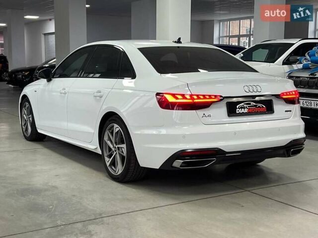 Белый Ауди А4, объемом двигателя 2 л и пробегом 18 тыс. км за 35500 $, фото 2 на Automoto.ua